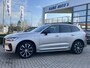 Volvo XC60 2.0 T6 Plug-in hybrid 350 pk AWD Plus Dark Navigatie Panoramadak Standkachel Elek Comfortstoelen Harman Kardon Leder Stoelverwarming v+a Camera Carplay 20 Inch Velgen Extra Getint Glas Long Range Bright Dusk Metallic 1e Eigenaar