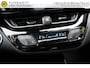 Toyota C-HR 1.2 Style LUXE! TREKHAAK - CAMERA - NAVI - STOELVERWARMING - HALF LEDER - PARKEERSENSOREN V+A - RIJSTROOKSENSOR - KEYLESS - 18 INCH LMV - CLIMA - DAB+ - BLUETOOTH - PRIVACYGLAS - PARKEERHULP
