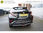 Toyota C-HR 1.2 Style LUXE! TREKHAAK - CAMERA - NAVI - STOELVERWARMING - HALF LEDER - PARKEERSENSOREN V+A - RIJSTROOKSENSOR - KEYLESS - 18 INCH LMV - CLIMA - DAB+ - BLUETOOTH - PRIVACYGLAS - PARKEERHULP