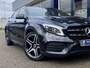 Mercedes-Benz GLA 180 Business Solution AMG / Automaat / NL-Auto / AMG-Line / Open-Panodak / Uitklapbare-Trekhaak / LED / Keyless / Cruise-Control / Climate-Control / Stoelverwarming / Elektr.-Achterklep / Apple-Carplay & Android-Auto / Grootlicht-Assistent / PDC V+A met Camera / 19'' LMV / All-Season / ENZ.