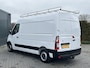 Renault Master T35 2.3 dCi / L2H2 / 1e EIG. / TREKHAAK / IMPERIAAL / 71.470 KM !! / AIRCO / CRUISE / BLUETOOTH / 6-BAK