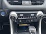 Toyota RAV4 2.5 Hybrid AWD Bi-Tone | Navigatie | Apple CarPlay/Android auto | 360 graden camera | Trekhaak | Panoramadak