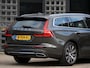 Volvo V60 2.0 B3 INSCRIPTION/ LEER/ 360°CAMERA/ TREKHAAK/ ELEKT. STOELEN/ ELEKT. KLEP/ H&K AUDIO