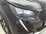 Peugeot e-2008 EV Allure Pack 50 kWh 136pk Automaat | 1ste Eigenaar | Navigatie | Climate Control | Cruise Control | Camera | 17"LMV | LED | Apple Carplay/Android Auto |