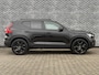 Volvo XC40 2.0 B4 Plus Dark | Black Edition | Adaptive cruise control | Harman Kardon audio | 20 inch  | Dode hoek detectie BLIS | Stoel- en stuurwielverwarming |