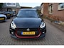 Suzuki Swift 1.4 Sport Smart Hybrid NAVI/ADAP CRUISE/AIRCO-ECC/PDC/NL AUTO/CAMERA/BLUETOOTH/XENON/KEYLESS/STOEL VERW/DODEHOEKDET