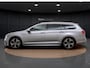 Volkswagen Passat Variant 1.5 TSI R-Line | Pano Dak | Leder | ERGO Stoel | Matrix LED | Voorruitverwarming | 18" |