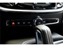 Volvo V60 2.0 T6 AWD 250kW/340pk Aut8 Recharge R-Design HARMAN/KARDON + SPORTSTOELEN + FOUR-C ONDERSTEL + MEMORY BESTUURDER + CAMERA + ADAPT.CRUISE + BLIS + LANE ASSIST + PILOT ASSIST + KEYLESS ENTRY&GO + STANDVERWARMING + ON-CALL + PARKSENSOREN + 19" LM-VELGEN!!