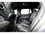 Volvo V60 2.0 T6 AWD 250kW/340pk Aut8 Recharge R-Design HARMAN/KARDON + SPORTSTOELEN + FOUR-C ONDERSTEL + MEMORY BESTUURDER + CAMERA + ADAPT.CRUISE + BLIS + LANE ASSIST + PILOT ASSIST + KEYLESS ENTRY&GO + STANDVERWARMING + ON-CALL + PARKSENSOREN + 19" LM-VELGEN!!