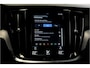 Volvo V60 2.0 T6 AWD 250kW/340pk Aut8 Recharge R-Design HARMAN/KARDON + SPORTSTOELEN + FOUR-C ONDERSTEL + MEMORY BESTUURDER + CAMERA + ADAPT.CRUISE + BLIS + LANE ASSIST + PILOT ASSIST + KEYLESS ENTRY&GO + STANDVERWARMING + ON-CALL + PARKSENSOREN + 19" LM-VELGEN!!