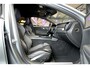 Volvo V60 2.0 T6 AWD 250kW/340pk Aut8 Recharge R-Design HARMAN/KARDON + SPORTSTOELEN + FOUR-C ONDERSTEL + MEMORY BESTUURDER + CAMERA + ADAPT.CRUISE + BLIS + LANE ASSIST + PILOT ASSIST + KEYLESS ENTRY&GO + STANDVERWARMING + ON-CALL + PARKSENSOREN + 19" LM-VELGEN!!
