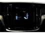 Volvo V60 2.0 T6 AWD 250kW/340pk Aut8 Recharge R-Design HARMAN/KARDON + SPORTSTOELEN + FOUR-C ONDERSTEL + MEMORY BESTUURDER + CAMERA + ADAPT.CRUISE + BLIS + LANE ASSIST + PILOT ASSIST + KEYLESS ENTRY&GO + STANDVERWARMING + ON-CALL + PARKSENSOREN + 19" LM-VELGEN!!
