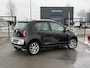 Volkswagen Up! 1.0 Cross up! | Cruise control | 1e eigenaar | Stoelverw. | Navi | Bluetooth