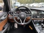 Alfa Romeo Giulia 2.0 T AWD Veloce / Automaat / NL-Auto / 1e-Eigenaar / Vol-Leder / Stuur-/Stoelverwarming / Elektr.-Stoelen met Geheugen / Flippers / Cruise-Control / Climate-Control / DAB Radio-Bluetooth / Navi / PDC V+A / 18'' LMV / ENZ.