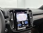 Volvo XC40 1.5 T5 Recharge R-Design | PANO-SCHUIFDAK | CAMERA | HARMAN-KARDON | STOEL-STUURWIELVERWARMING | 20 INCH | ZWART DAK