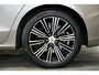 Volvo V60 2.0 T6 AWD 250kW/340pk Aut8 Twin Engine Inscription PANORMADAK + HARMAN/KARDON + NAVI SENSUS + ADAPT.CRUISE + PILOT ASSIST + BLIS + STOEL-&STUURVERWARMING + 360 CAMERA + EL.TREKHAAK + HEAD-UP DISPLAY + PARKSENSOREN V&A + 19" LM-VELGEN!!