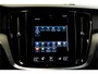 Volvo V60 2.0 T6 AWD 250kW/340pk Aut8 Twin Engine Inscription PANORMADAK + HARMAN/KARDON + NAVI SENSUS + ADAPT.CRUISE + PILOT ASSIST + BLIS + STOEL-&STUURVERWARMING + 360 CAMERA + EL.TREKHAAK + HEAD-UP DISPLAY + PARKSENSOREN V&A + 19" LM-VELGEN!!