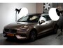 Volvo V60 2.0 T6 AWD 250kW/340pk Aut8 Twin Engine Inscription PANORMADAK + HARMAN/KARDON + NAVI SENSUS + ADAPT.CRUISE + PILOT ASSIST + BLIS + STOEL-&STUURVERWARMING + 360 CAMERA + EL.TREKHAAK + HEAD-UP DISPLAY + PARKSENSOREN V&A + 19" LM-VELGEN!!