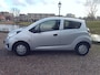 Chevrolet Spark 1.0 16V LE * Heeft schade
