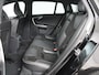 Volvo V60 2.0 T4 Sport | Stoelverwarming | Bi-Xenon | Leder/Alcantara | Trekhaak | Navigatie | Bluetooth | Cruise control | Parkeerhulp | Climate control | Origineel NL