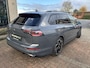 Volkswagen Golf Variant 1.5 eTSI R-Line Automaat 360-Camera / Full LED / Schakelflippers