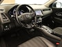 Honda HR-V 1.5 i-VTEC Executive - PANORAMADAK - PARKEERSENSOREN VOOR/ ACHTER - NAVIGATIE - BLUETOOTH - CLIMATE CONTROL - VOLLEDIGE ONDERHOUDSHISTORIE - KEYLESS ENTRY/ START - DONKER GETINTE RAMEN ACHTER - CRUISE CONTROL - VOORSTOELEN VERWARMD