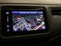 Honda HR-V 1.5 i-VTEC Executive - PANORAMADAK - PARKEERSENSOREN VOOR/ ACHTER - NAVIGATIE - BLUETOOTH - CLIMATE CONTROL - VOLLEDIGE ONDERHOUDSHISTORIE - KEYLESS ENTRY/ START - DONKER GETINTE RAMEN ACHTER - CRUISE CONTROL - VOORSTOELEN VERWARMD