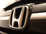 Honda HR-V 1.5 i-VTEC Executive - PANORAMADAK - PARKEERSENSOREN VOOR/ ACHTER - NAVIGATIE - BLUETOOTH - CLIMATE CONTROL - VOLLEDIGE ONDERHOUDSHISTORIE - KEYLESS ENTRY/ START - DONKER GETINTE RAMEN ACHTER - CRUISE CONTROL - VOORSTOELEN VERWARMD