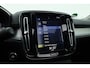 Volvo XC40 1.5 T3 Momentum | Pano-dak | Trekhaak | Navi | Cruise | PDC voor + achter |