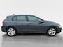 Volkswagen Golf 1.0 eTSI Life Business *Automaat*Navigatie*Parkeersensoren*LM.Velgen*IN ZEER NETTE STAAT!
