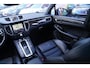 Porsche Macan 3.6 Turbo | Alcantara hemel | Carbon | Pano | Burmester | Achterbank verwarming