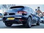 Porsche Macan 3.6 Turbo | Alcantara hemel | Carbon | Pano | Burmester | Achterbank verwarming