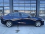 Mazda 3 Sedan 2.0 e-SkyActiv-G M Hybrid 122 Comfort NAVI | ACHTERUITRIJCAMERA | WINTERPAKKET | APPLE CARPLAY / ANDROID PARKEERSENSOREN V+A