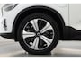 Volvo XC40 1.5 T5 Plug-in hybrid Ultimate Dark | Pano-dak | 360 camera | ACC | Blis | H&K Audio | Voorruitverw. | Sportstoelen |
