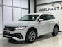 Volkswagen Tiguan 1.4 TSI eHybrid R-Line Business+ 245 PK Automaat / Navigatie full map / Camera / Lederen interieur / Cruise