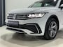 Volkswagen Tiguan 1.4 TSI eHybrid R-Line Business+ 245 PK Automaat / Navigatie full map / Camera / Lederen interieur / Cruise