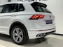 Volkswagen Tiguan 1.4 TSI eHybrid R-Line Business+ 245 PK Automaat / Navigatie full map / Camera / Lederen interieur / Cruise