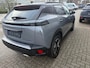 Peugeot 2008 1.2 Hybrid 136 Allure | Camera | Ad. Cruise control | Verw. voorstoel | PDC V+A | LMV 17"| LED koplampen | DAB |
