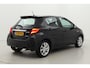 Toyota Yaris 1.5 Hybrid Dynamic | Origineel NL | Navigatie | Keyless | Cruise | Clima | Camera | 16 inch | Bluetooth | Dakspoiler