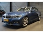 BMW 3-Serie 318i Edition navi clima cruise led pdc trekhaak 157 pk !!