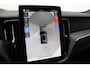 Volvo XC60 T8 Plug-in hybrid Plus Black Edition | Panoramadak | Head-Up | 360 Camera | Stoel+Stuurverwarming | 21 Inch