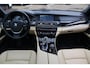 BMW 5-Serie 550i High Executive PANO ALCANTARA SOFTCLOSE HUD