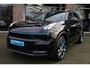 Lynk & Co 01 1.5 MY23! ZWARTE-HEMEL ROLHOES MY23 360-CAMERA PANO/SCHUIF INFINITY DAB NAVI CARPLAY STOELVERWARMING ELEK.ACHTERKLEP 20"LMV