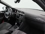 Volkswagen Tiguan Allspace 1.5 TSi 150 Pk R-Line Business+ 7-Persoons | Panoramadak | Stoel Verwarming | Adaptive Cruise | Camera | 20 inch | 65.990 Km!!