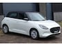 Suzuki Swift 1.2 Comfort Smart Hybrid tot 10 jaar garantie! | Showroom | Nieuw