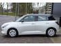 Suzuki Swift 1.2 Comfort Smart Hybrid tot 10 jaar garantie! | Showroom | Nieuw