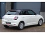 Suzuki Swift 1.2 Comfort Smart Hybrid tot 10 jaar garantie! | Showroom | Nieuw