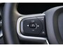 Volvo V60 2.0 T6 Recharge AWD Business Pro | Plug-in Hybrid (PHEV) | Navigatie | Apple Carplay | Android Auto | Achteruitrijcamera | Parkeersensoren | Stoelverwarming | Panoramadak | Trekhaak | Lichtmetalen Velgen 18 inch