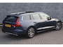 Volvo V60 2.0 T6 Recharge AWD Business Pro | Plug-in Hybrid (PHEV) | Navigatie | Apple Carplay | Android Auto | Achteruitrijcamera | Parkeersensoren | Stoelverwarming | Panoramadak | Trekhaak | Lichtmetalen Velgen 18 inch