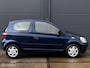 Toyota Yaris 1.3-16V VVT-i Sol 3 deurs - APK T/M 13-02-2027 - EL. RAMEN + SPIEGELS - CPV - STUURBEKRACHTIGING - RADIO/CASSETTE - AIRBAGS - NAP - NL AUTO -